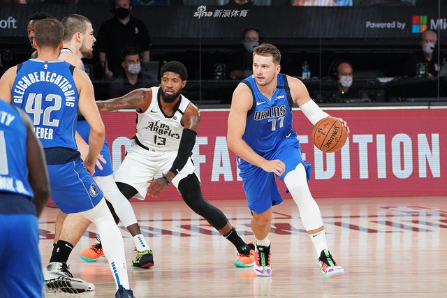 而是五人的 而是五人的