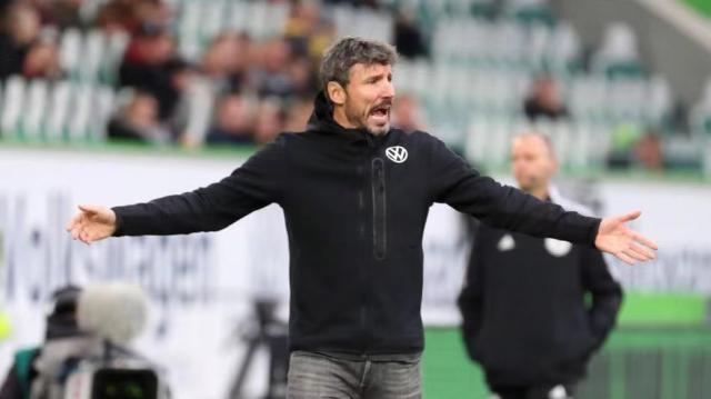 球前就进行 球前就进行